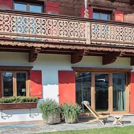 Molterer, Ski-in Ski-out & Sauna بيت للعطل *
